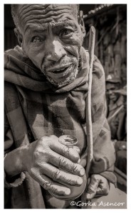 FOTO AFRICA ETIOPIA HOMBRE TEJ