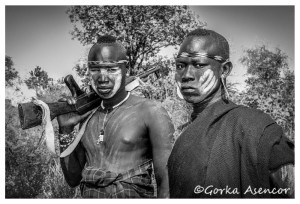 FOTO AFRICA ETIOPIA MURSIS FUSIL