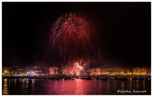 FUEGOS ARTIFICIALES BAHIA DONOSTIA