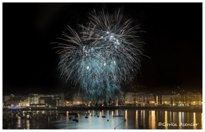 FUEGOS ARTIFICIALES BAHIA DONOSTIA