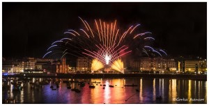 FUEGOS ARTIFICIALES BAHIA DONOSTIA