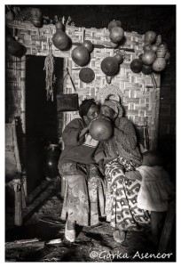 FOTO AFRICA ETIOPIA MUJERES CHABOLA DORCE