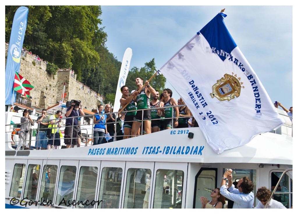 REGATAS TRAINERAS BANDERA DE LA CONCHA